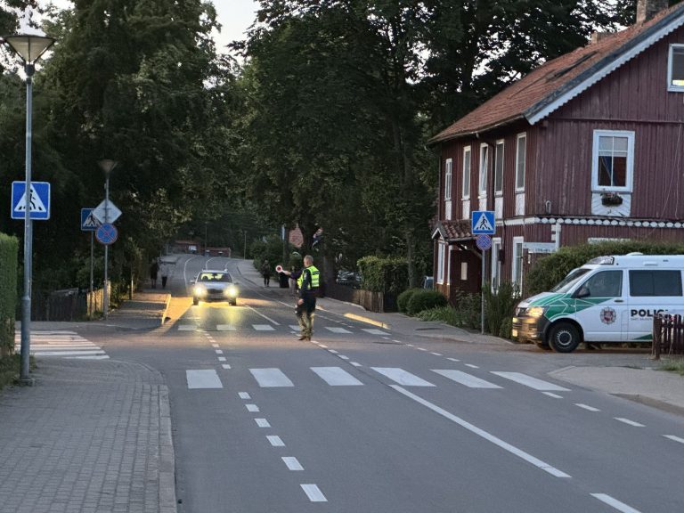 Policijos reidas Nidoje / Kas vyksta nuotr.