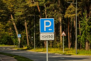 Nauja parkavimo tvarka Nidoje (S. Igoninaitės nuotr.)